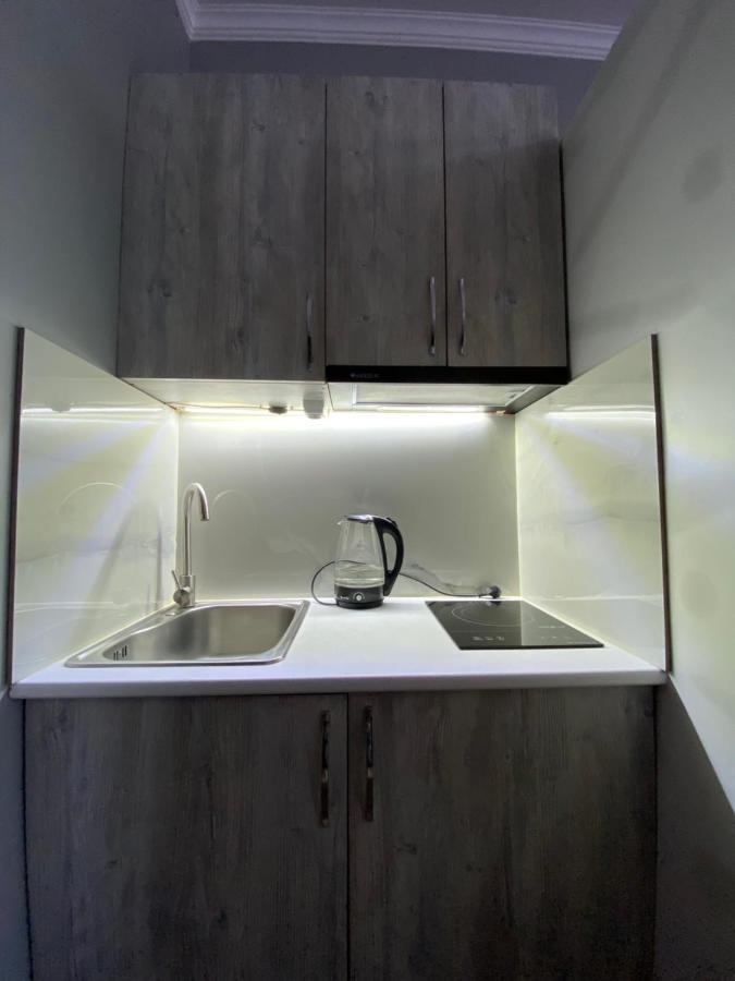 Cozy Studio On Europe Square Батуми Экстерьер фото