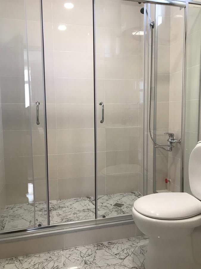 Cozy Studio On Europe Square Батуми Экстерьер фото